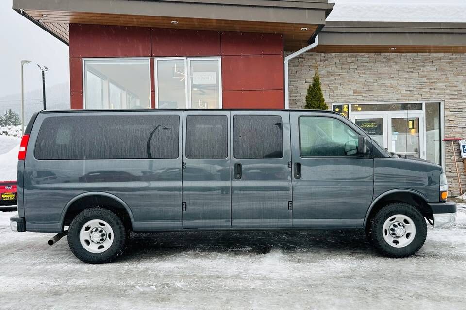 2016 CHEVROLET Express