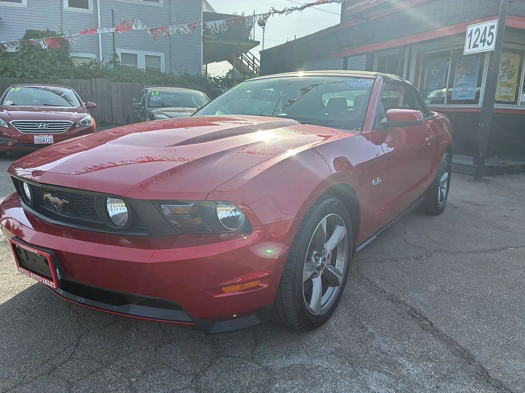 2011 FORD Mustang