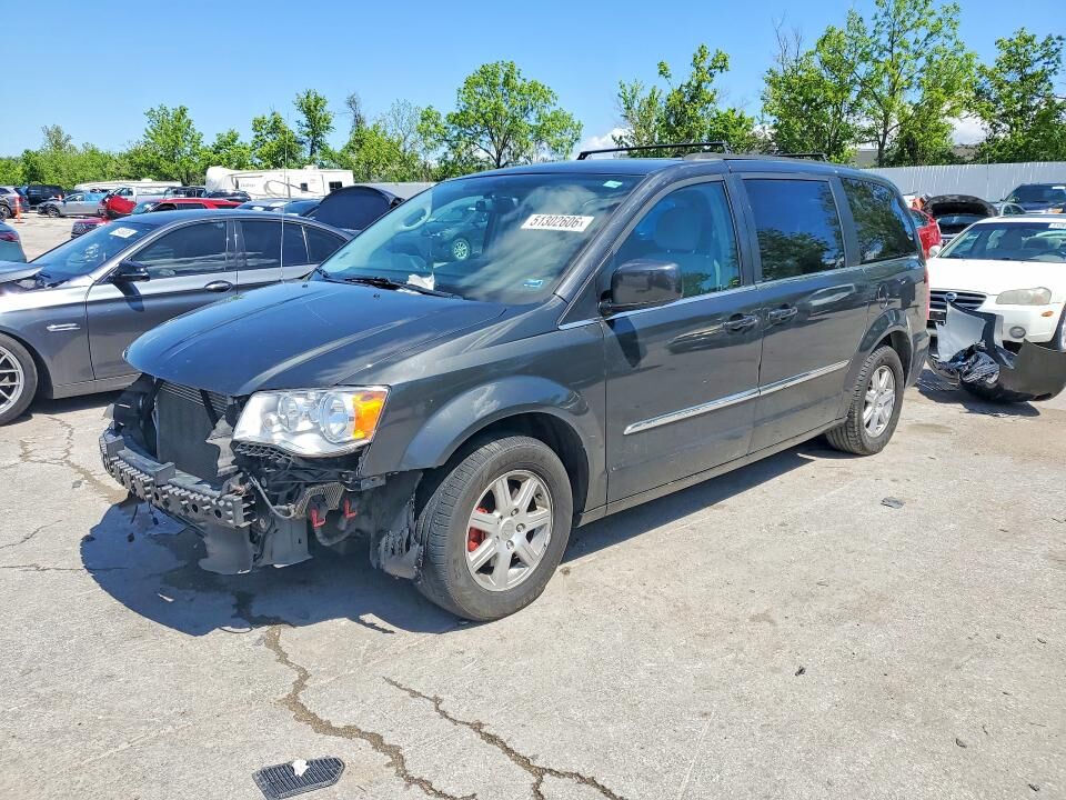 2012 CHRYSLER Town and Country
