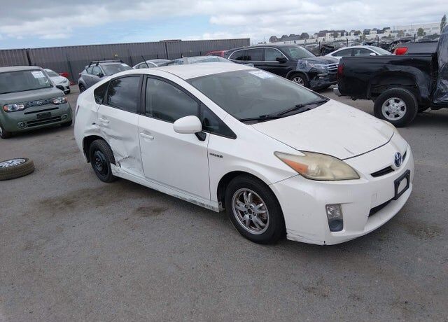 2011 TOYOTA PRIUS