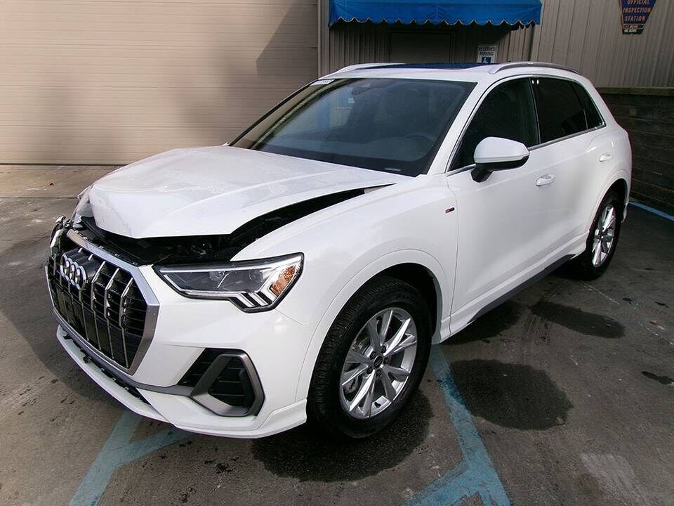 2023 AUDI Q3