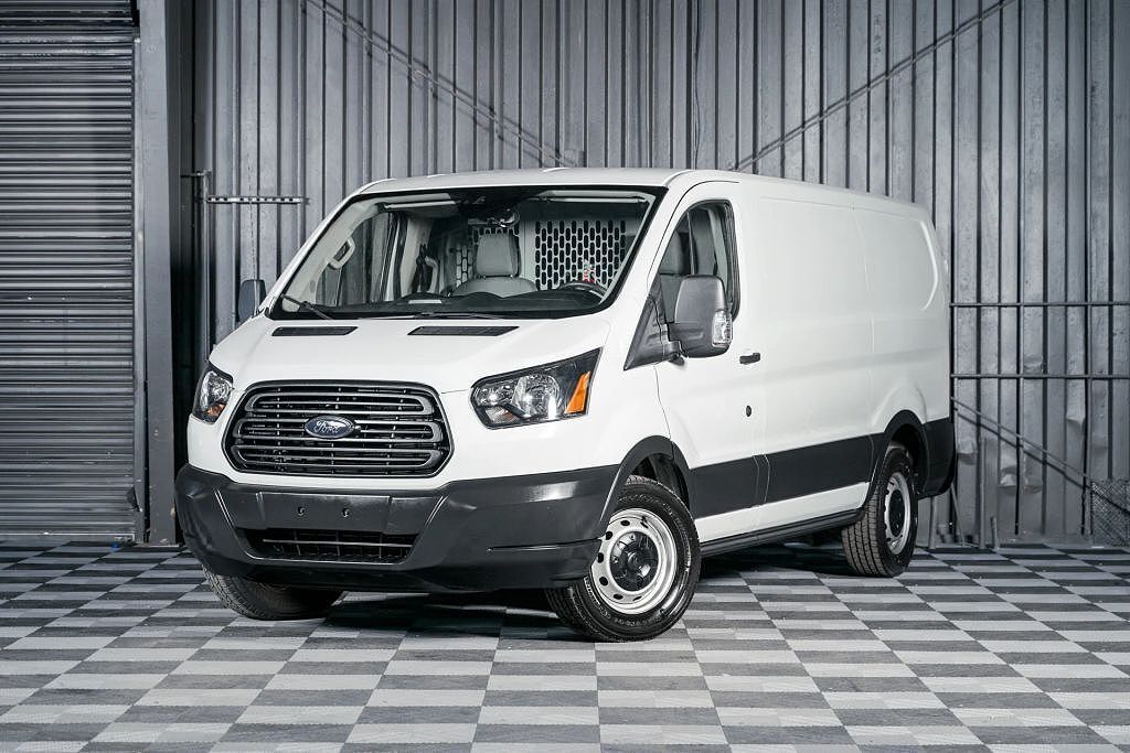 2019 FORD Transit