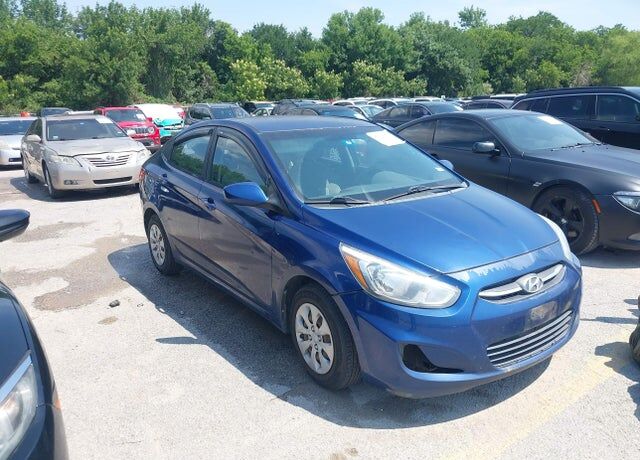 2015 HYUNDAI Accent