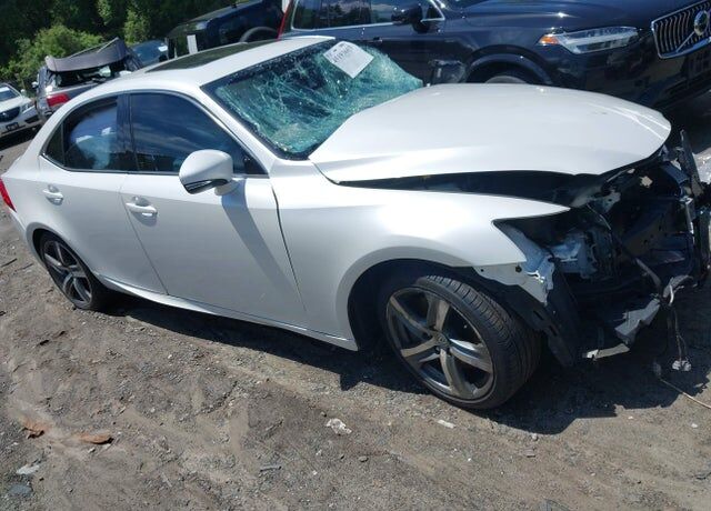 2017 LEXUS IS