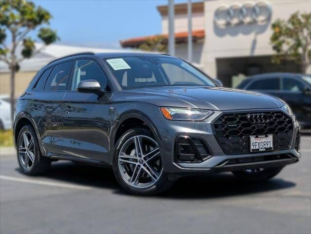 2023 AUDI Q5 e