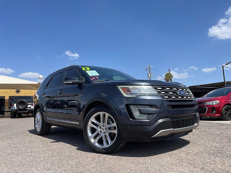 2017 FORD Explorer