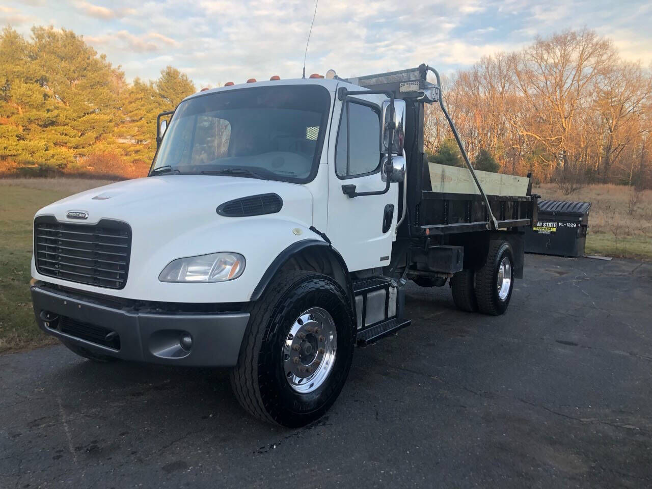 2012 FREIGHTLINER M2