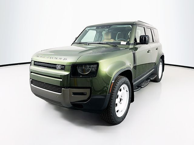 2026 LAND ROVER Defender