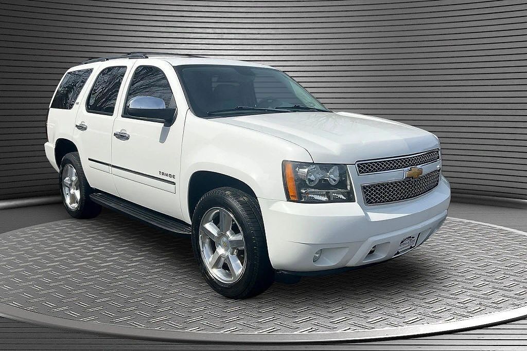 2011 CHEVROLET Tahoe