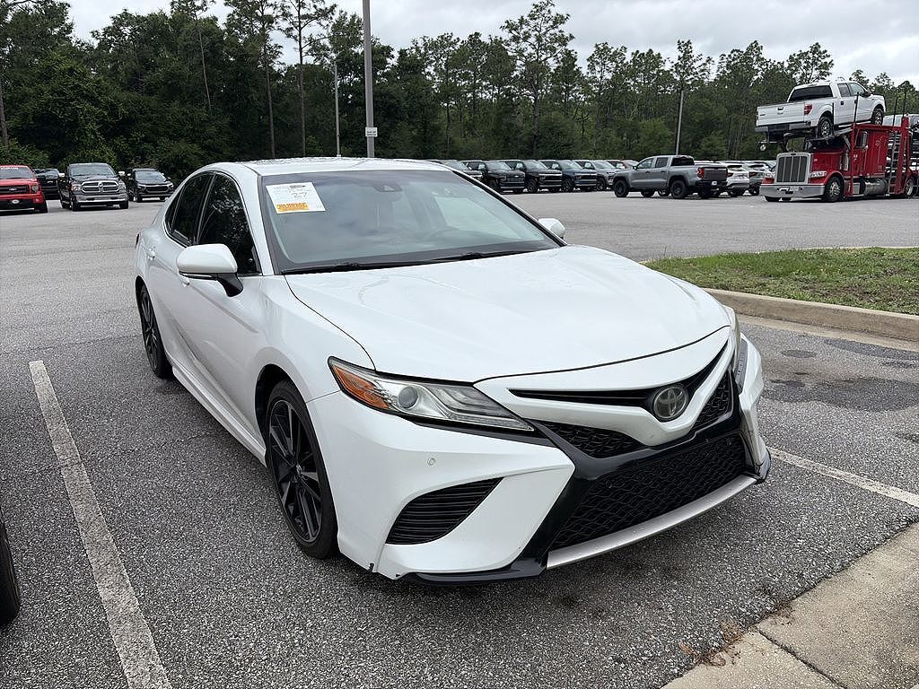 2018 TOYOTA Camry