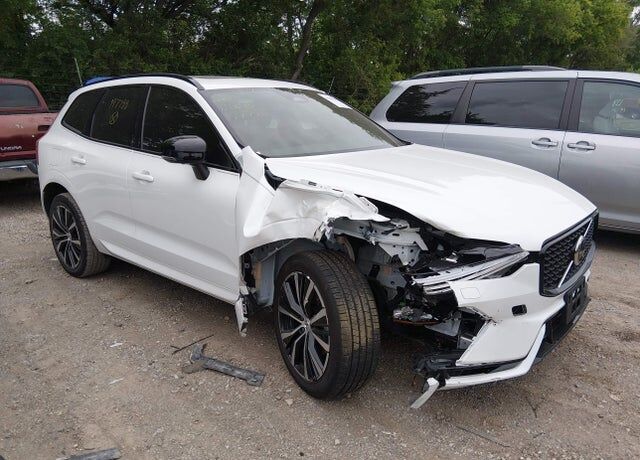 2025 VOLVO XC60