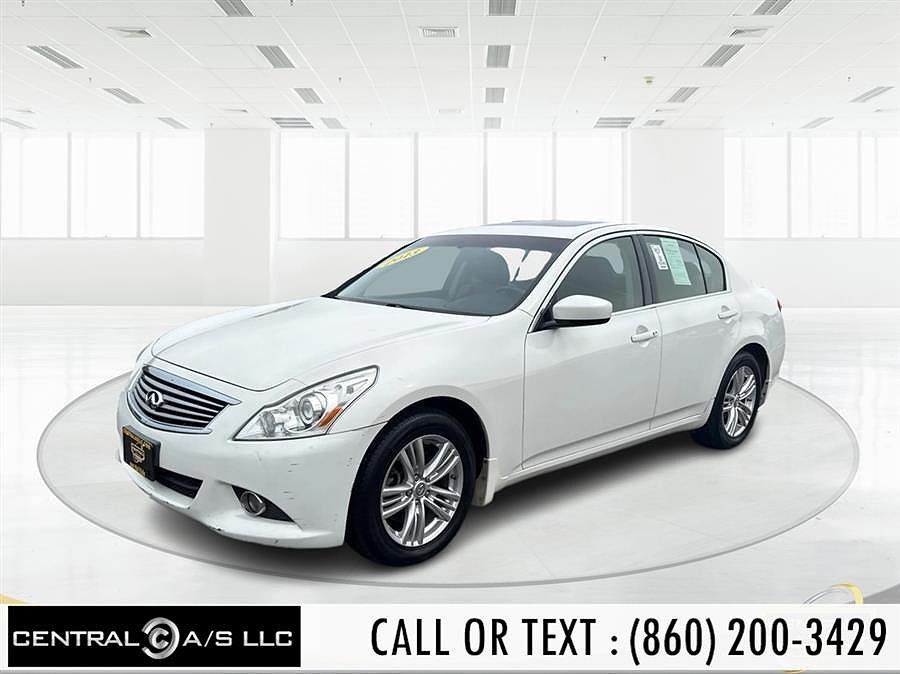 2013 INFINITI G37