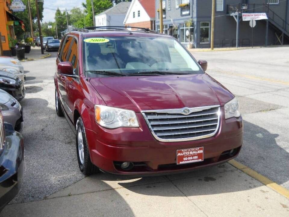 2009 CHRYSLER Town and Country