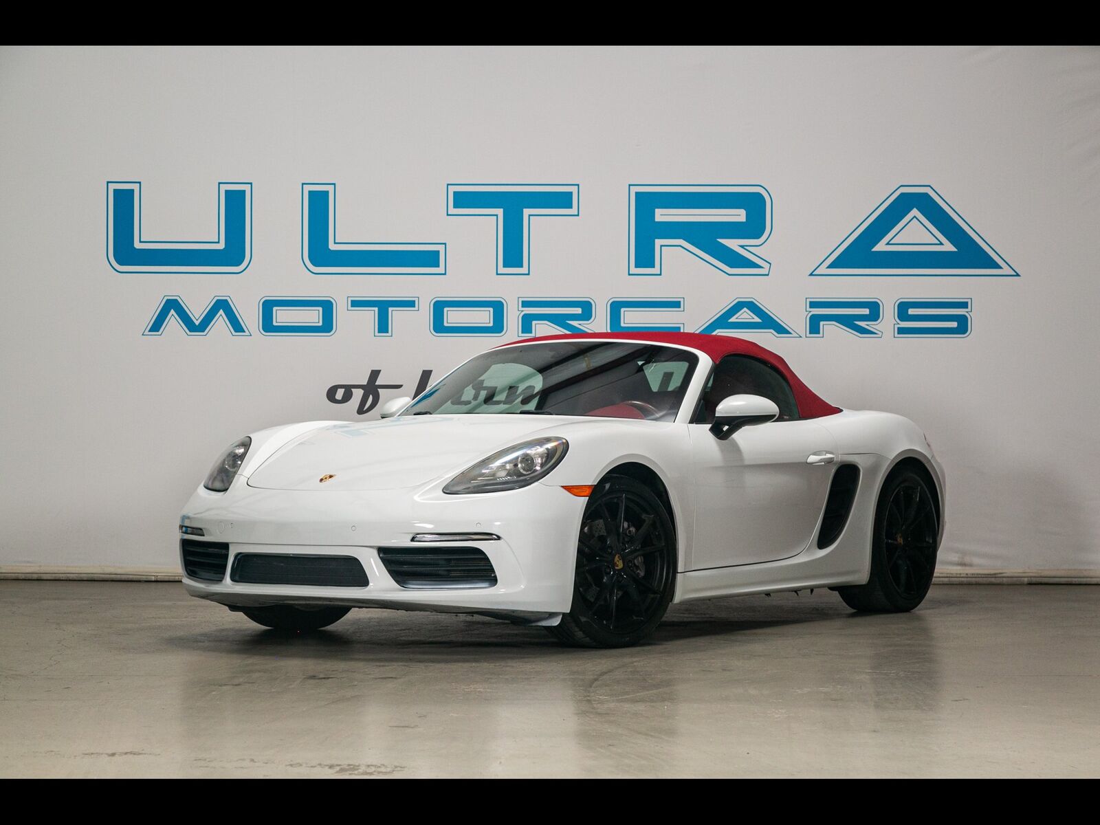 2017 PORSCHE Boxster