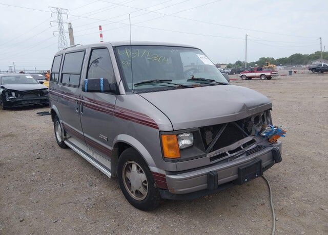 Chevrolet Astro Van
