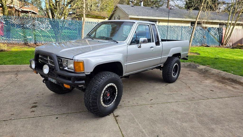 1987 TOYOTA Pick-Up