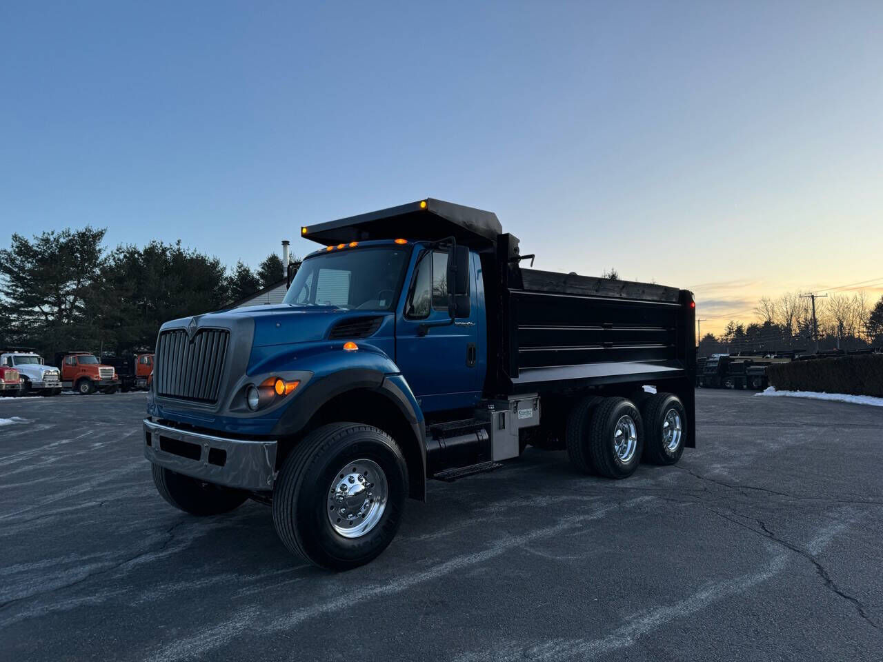 2008 INTERNATIONAL SF547