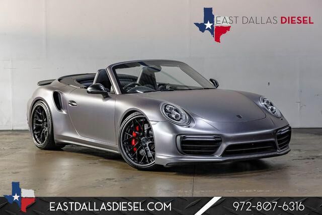 2017 PORSCHE 911