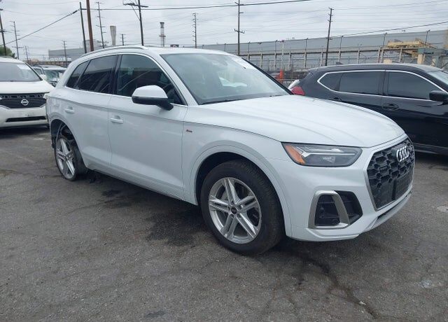2024 AUDI Q5 e