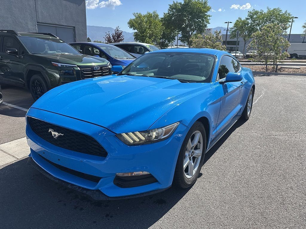 2017 FORD Mustang