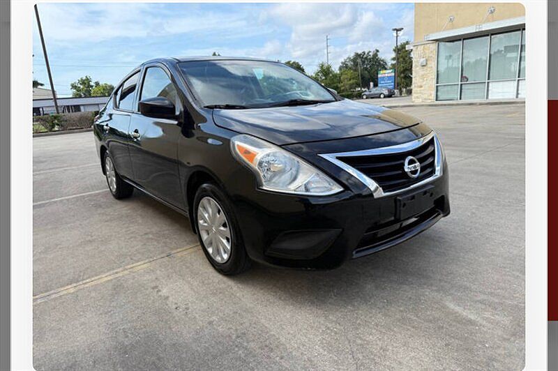 2016 NISSAN Versa