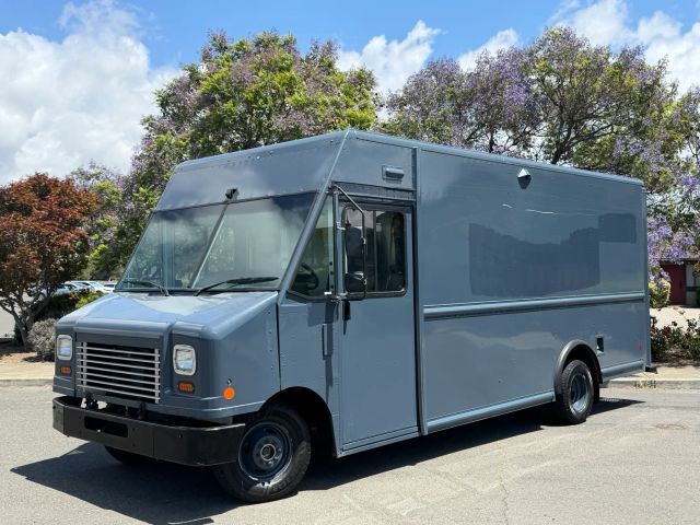 2019 FORD E-450