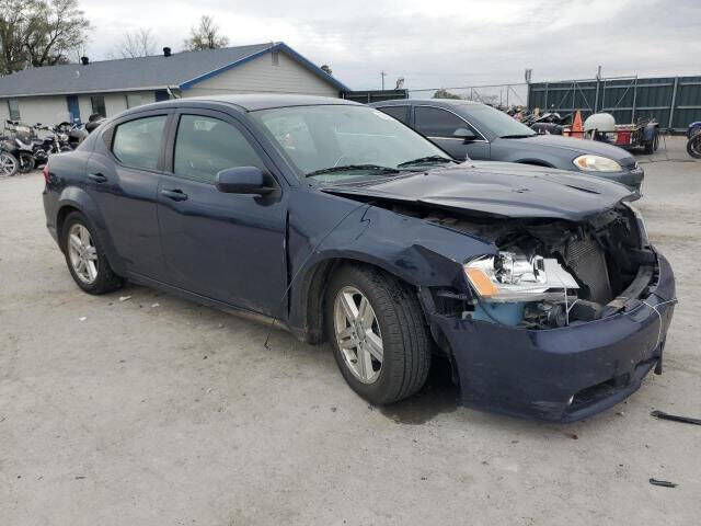 2014 DODGE Avenger