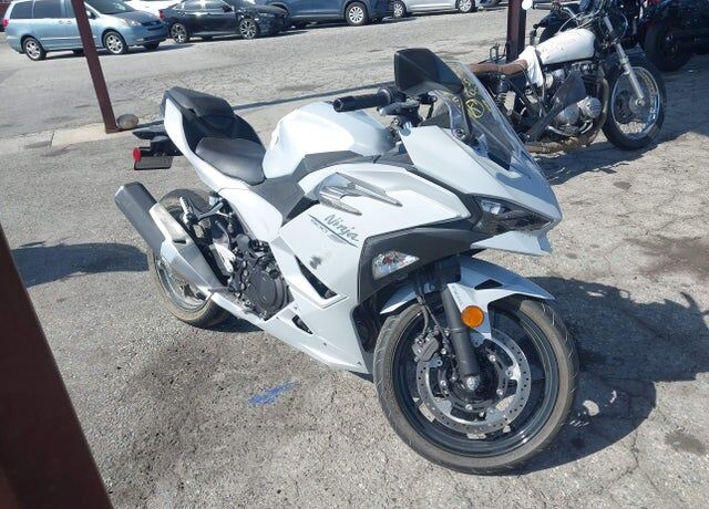 2025 KAWASAKI Ninja