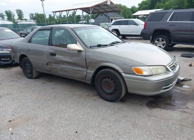 2001 TOYOTA Camry