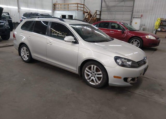 2011 VOLKSWAGEN Jetta Wagon