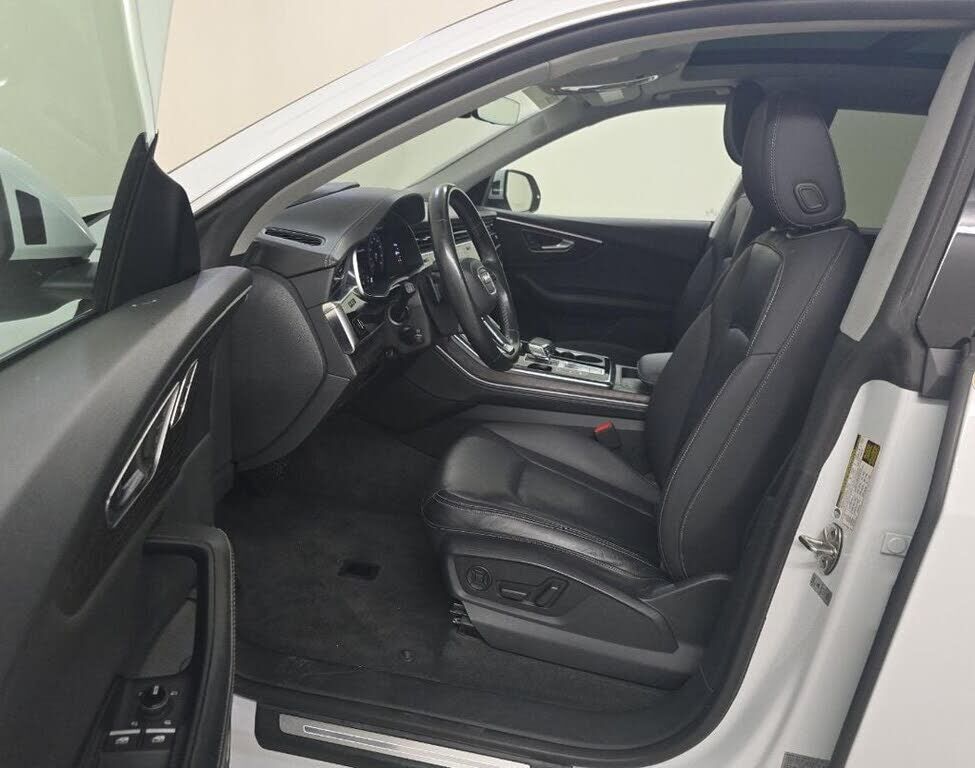 2022 Audi Q8