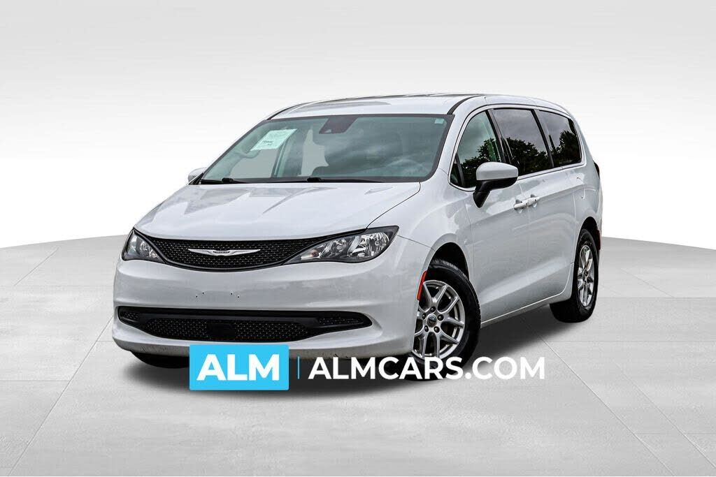 2023 CHRYSLER Voyager