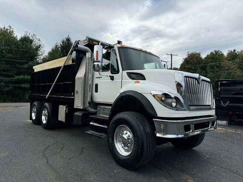 2009 INTERNATIONAL SF647