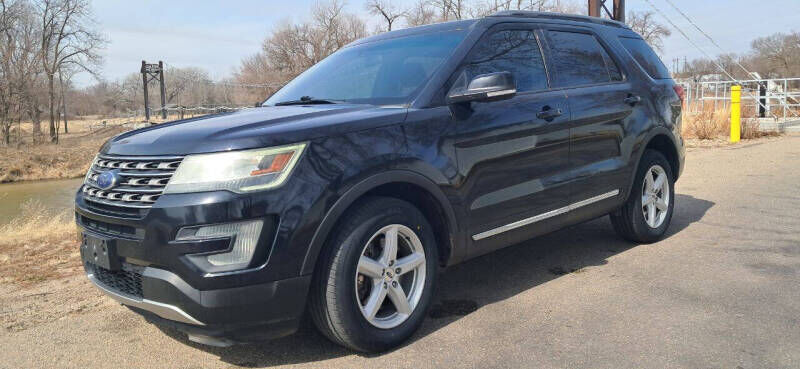 2017 FORD Explorer
