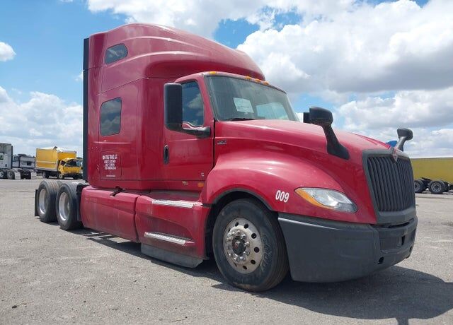 2021 INTERNATIONAL LT625