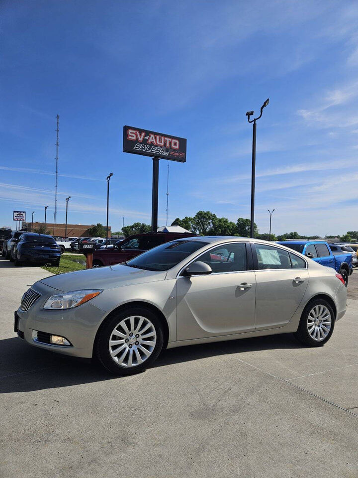 2011 BUICK Regal