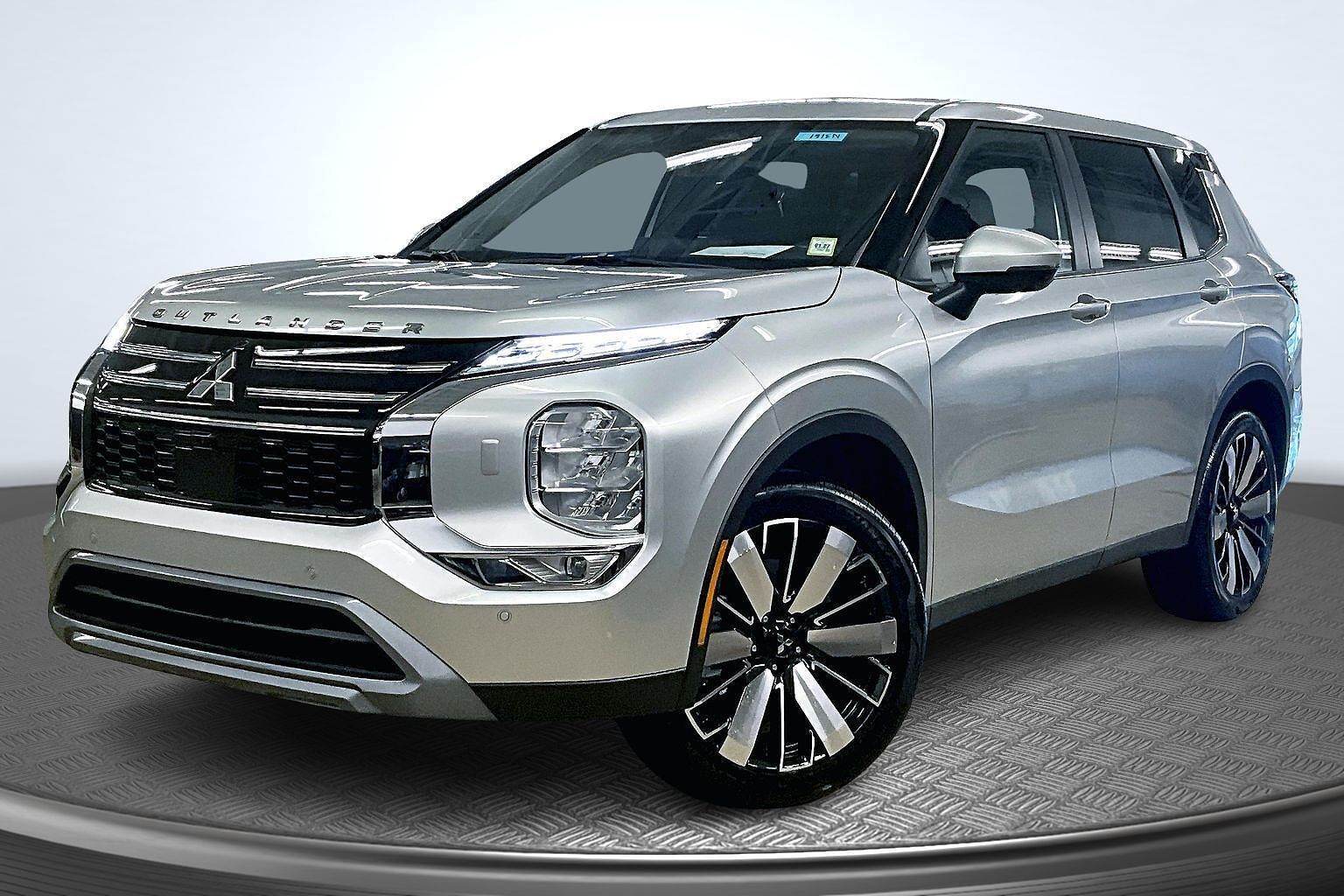 2026 MITSUBISHI Outlander