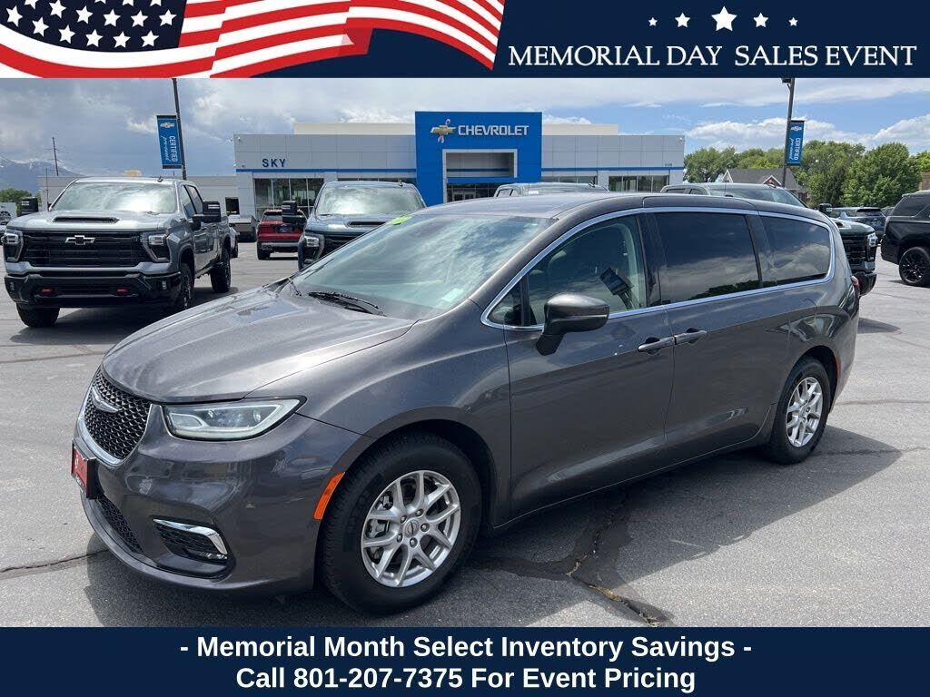 2023 CHRYSLER Pacifica