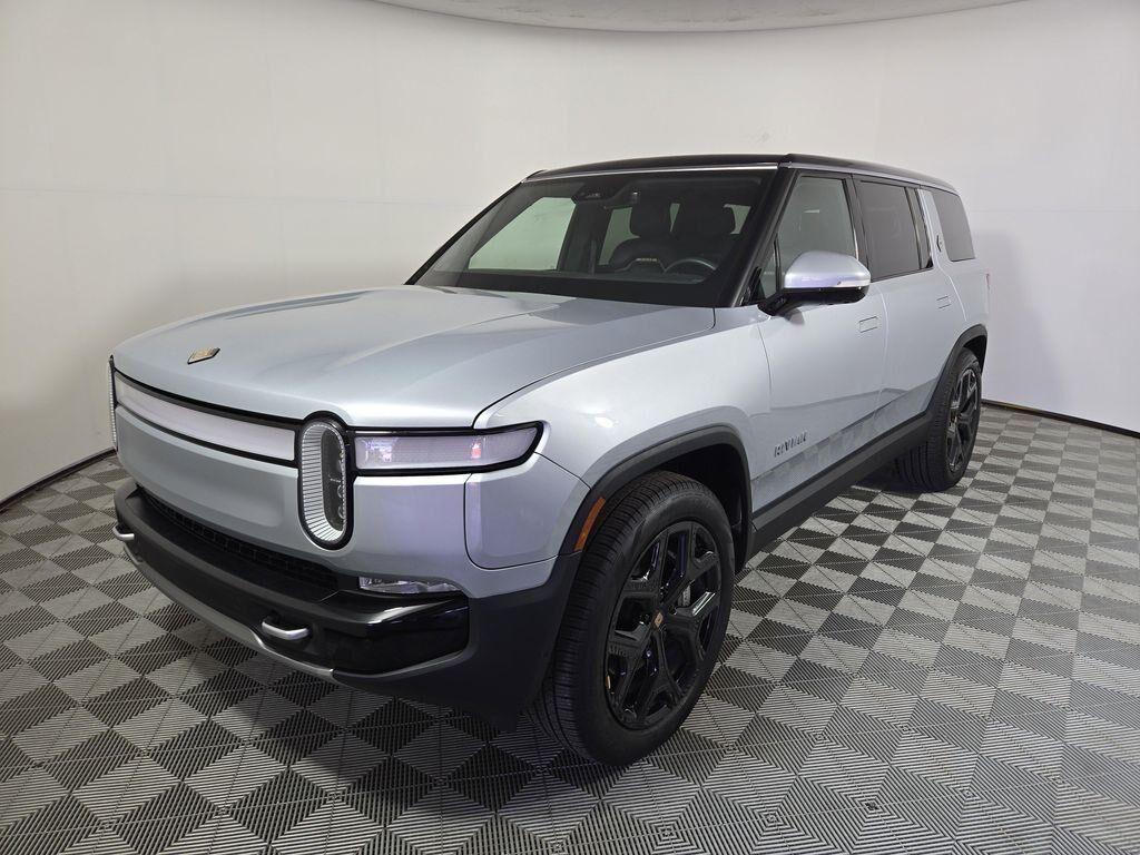 2024 RIVIAN R1S