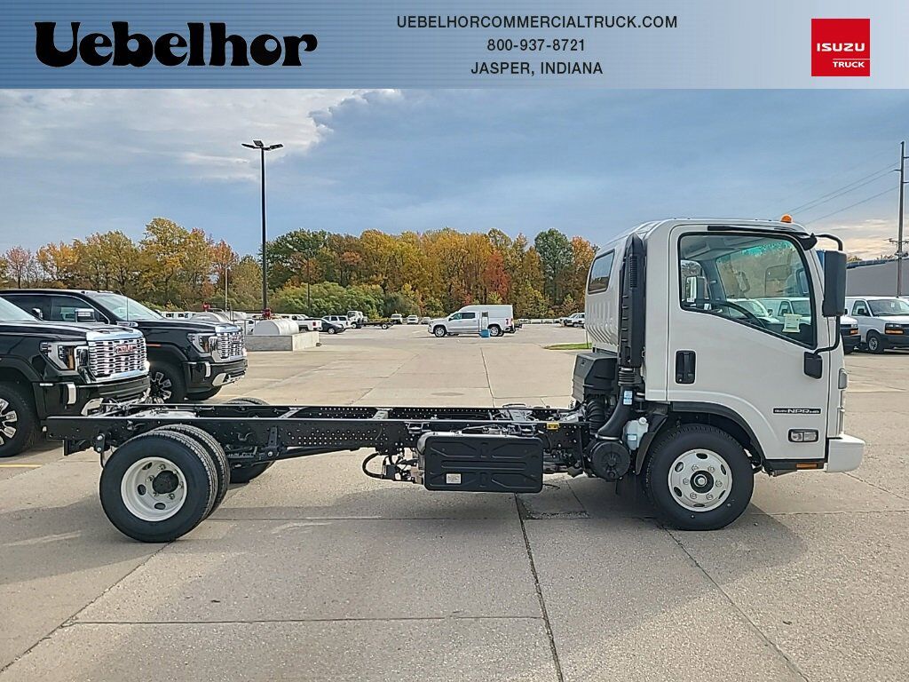 2024 ISUZU NPR-XD