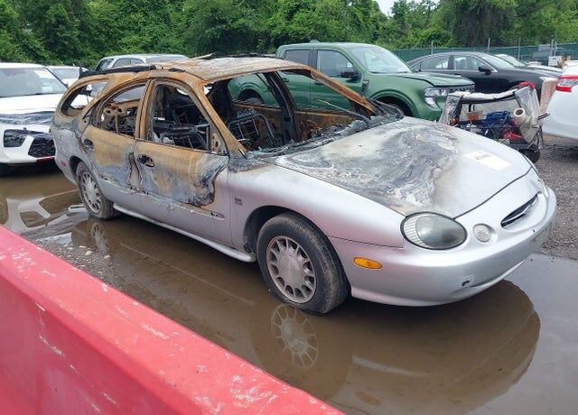 1998 FORD Taurus