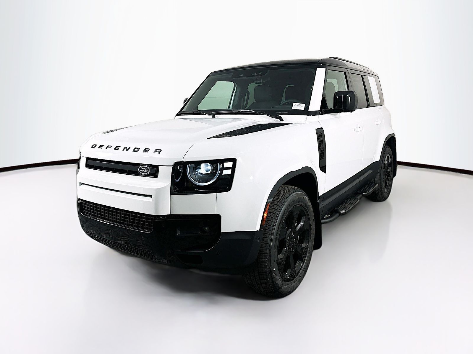 2026 LAND ROVER Defender