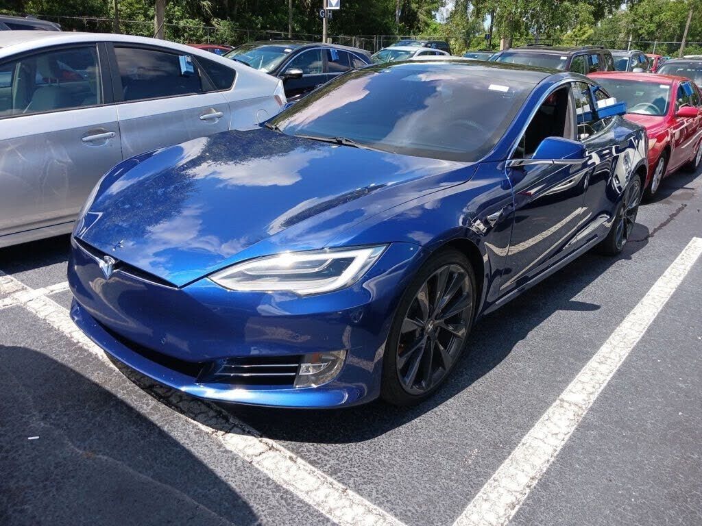 2020 TESLA Model S
