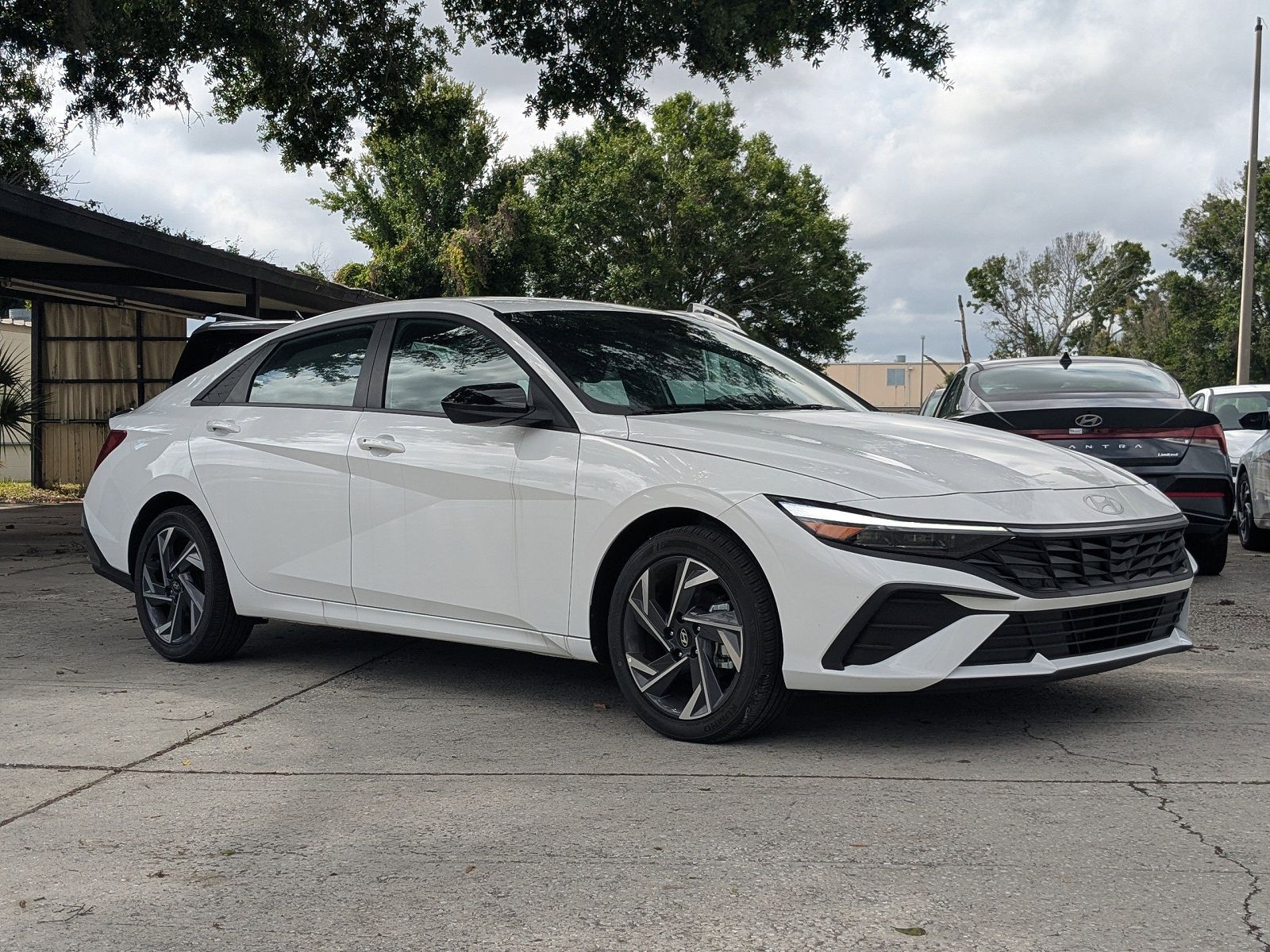 2025 HYUNDAI Elantra