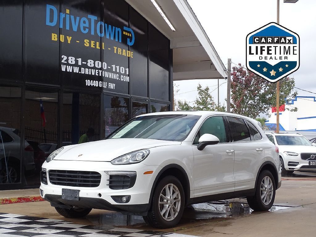 2016 PORSCHE Cayenne