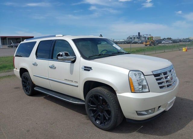 2012 CADILLAC Escalade