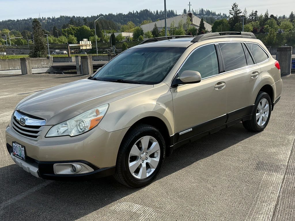 2010 SUBARU Outback