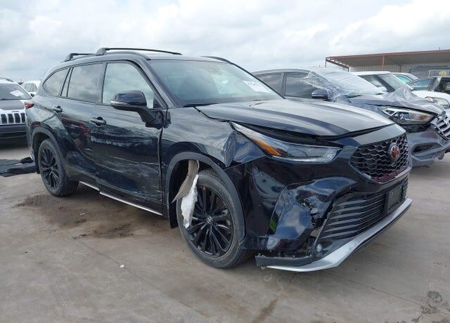 2024 TOYOTA Highlander