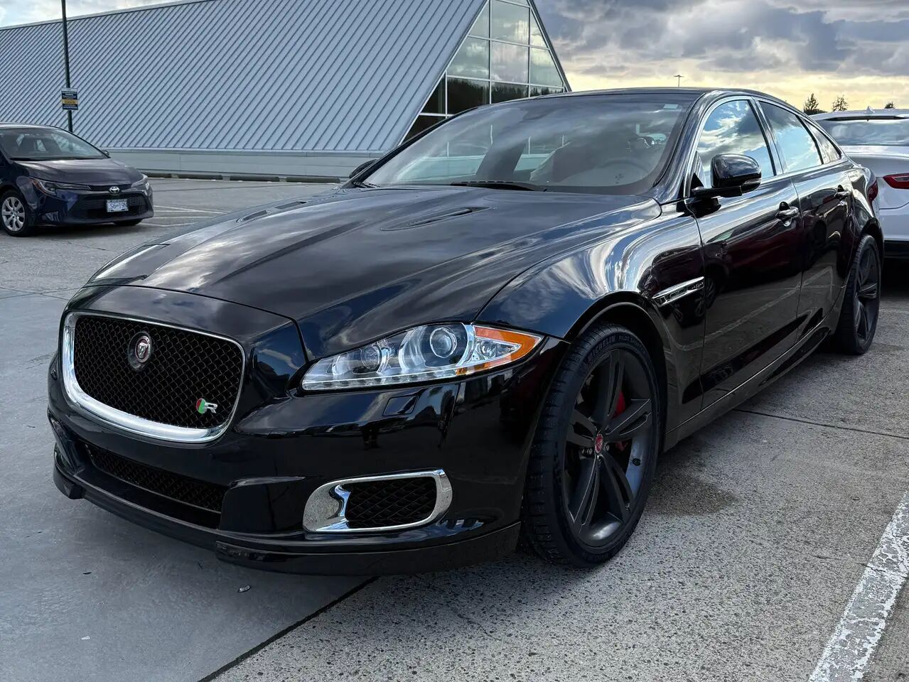 Jaguar XJ