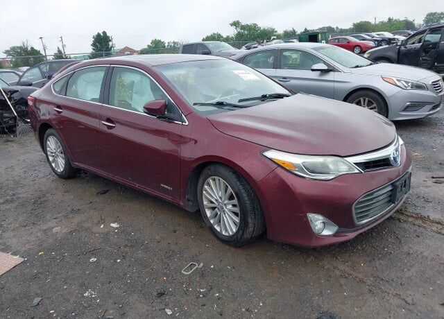 2013 TOYOTA Avalon